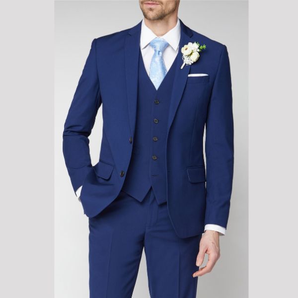 The Perfect Dusty Blue Suit: A Bold and Captivating Choice