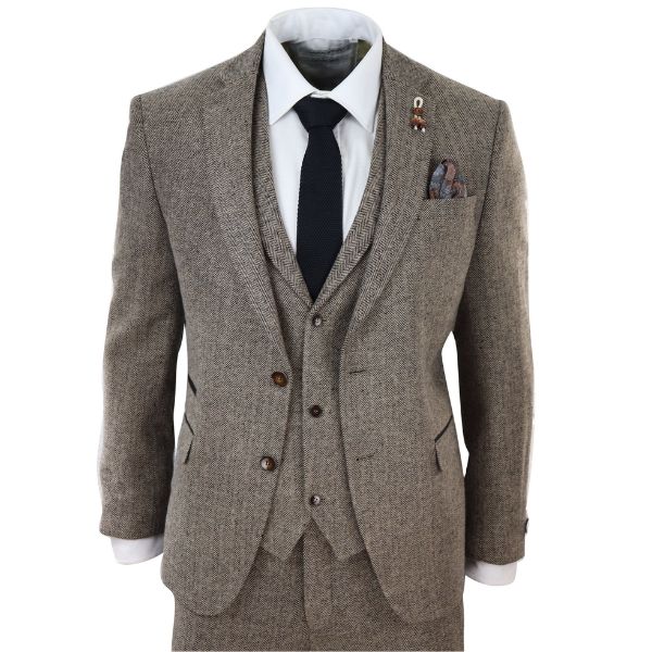 Styling a 3 Piece Tweed Suit